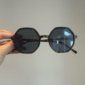 Hexagonal Tortoise Shell Sunglasses